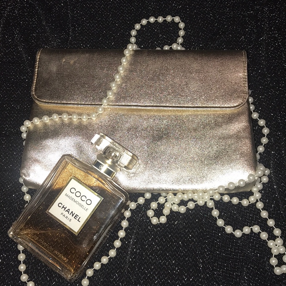 Vintage gold clutch